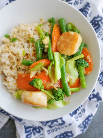 chopsuey with scallops and fried rice