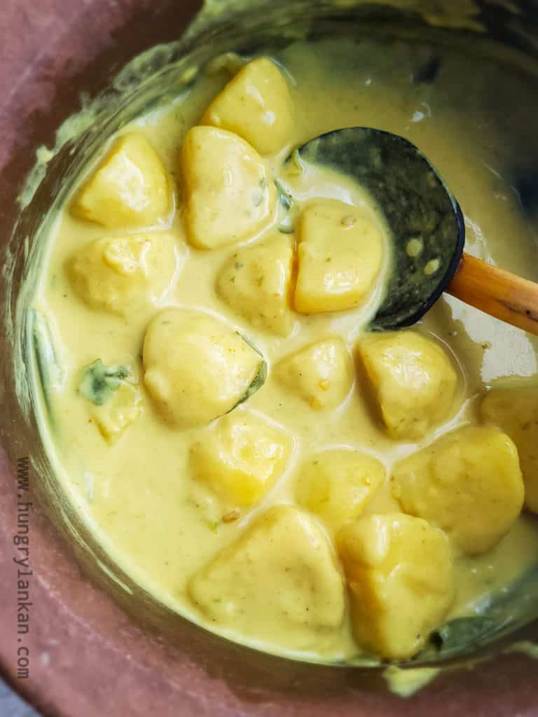 Sri Lankan creamy potato curry