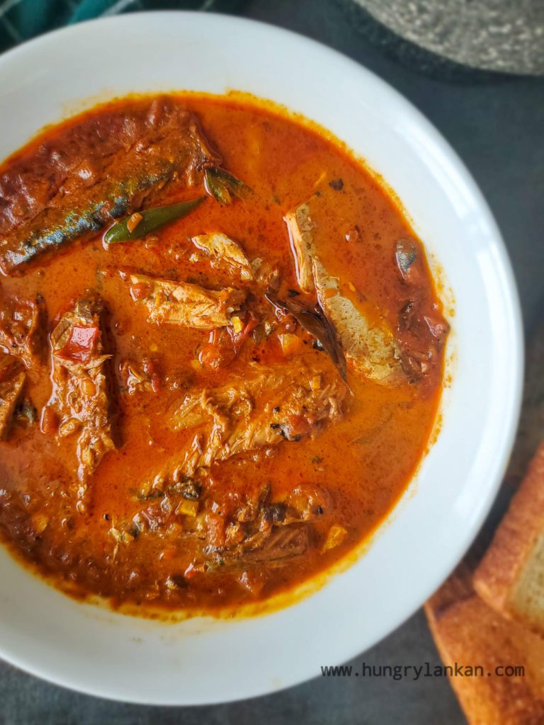 Sri Lankan canned mackerel curry/ salmon curry