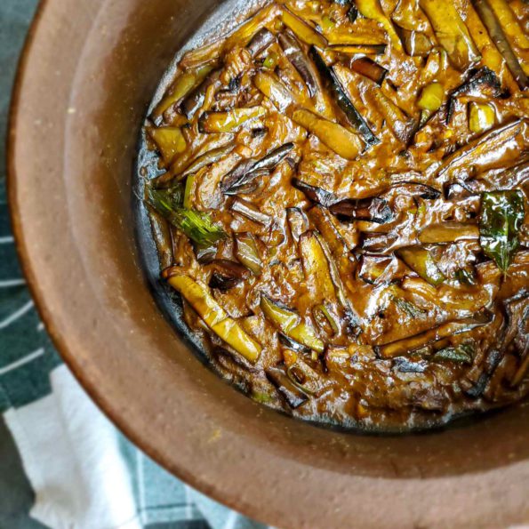 Sri Lankan fried eggplant curry