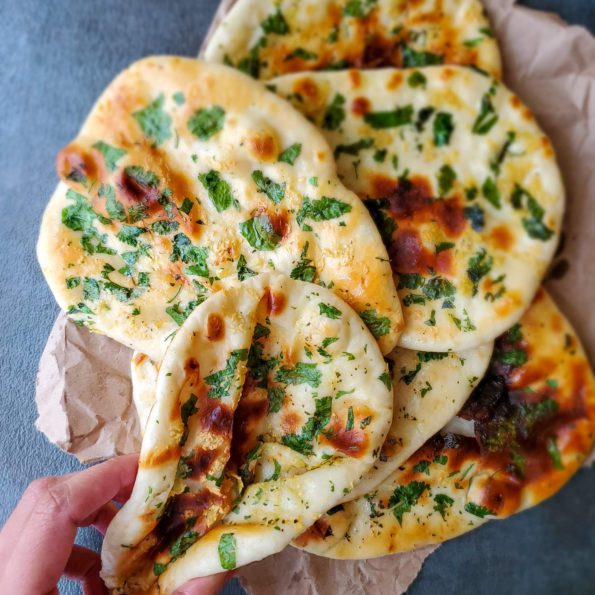 Easy Buttery Garlic naan recipe with yeast