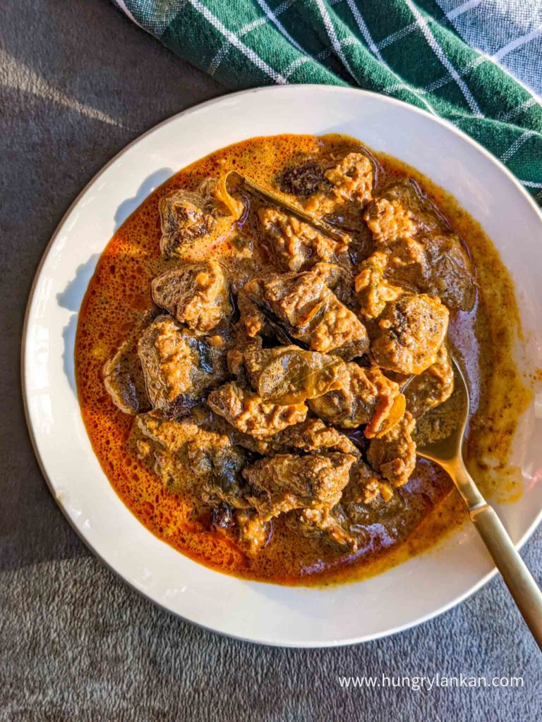 Sri Lankan Beef Curry in Instant Pot