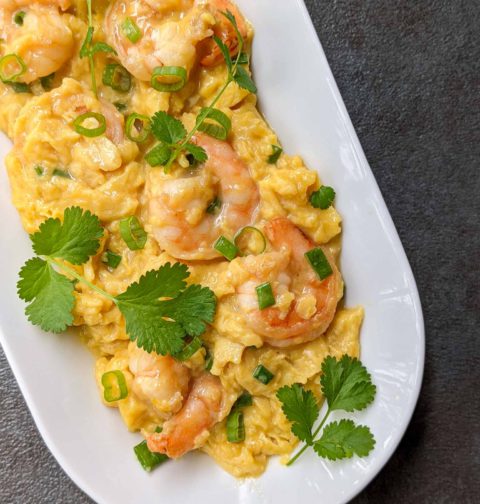 Scrambled eggs with Shrimp