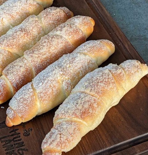 Sri Lankan Kimbula Buns Crocodile buns