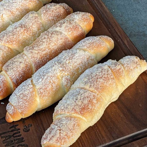 Sri Lankan Kimbula Buns Crocodile buns