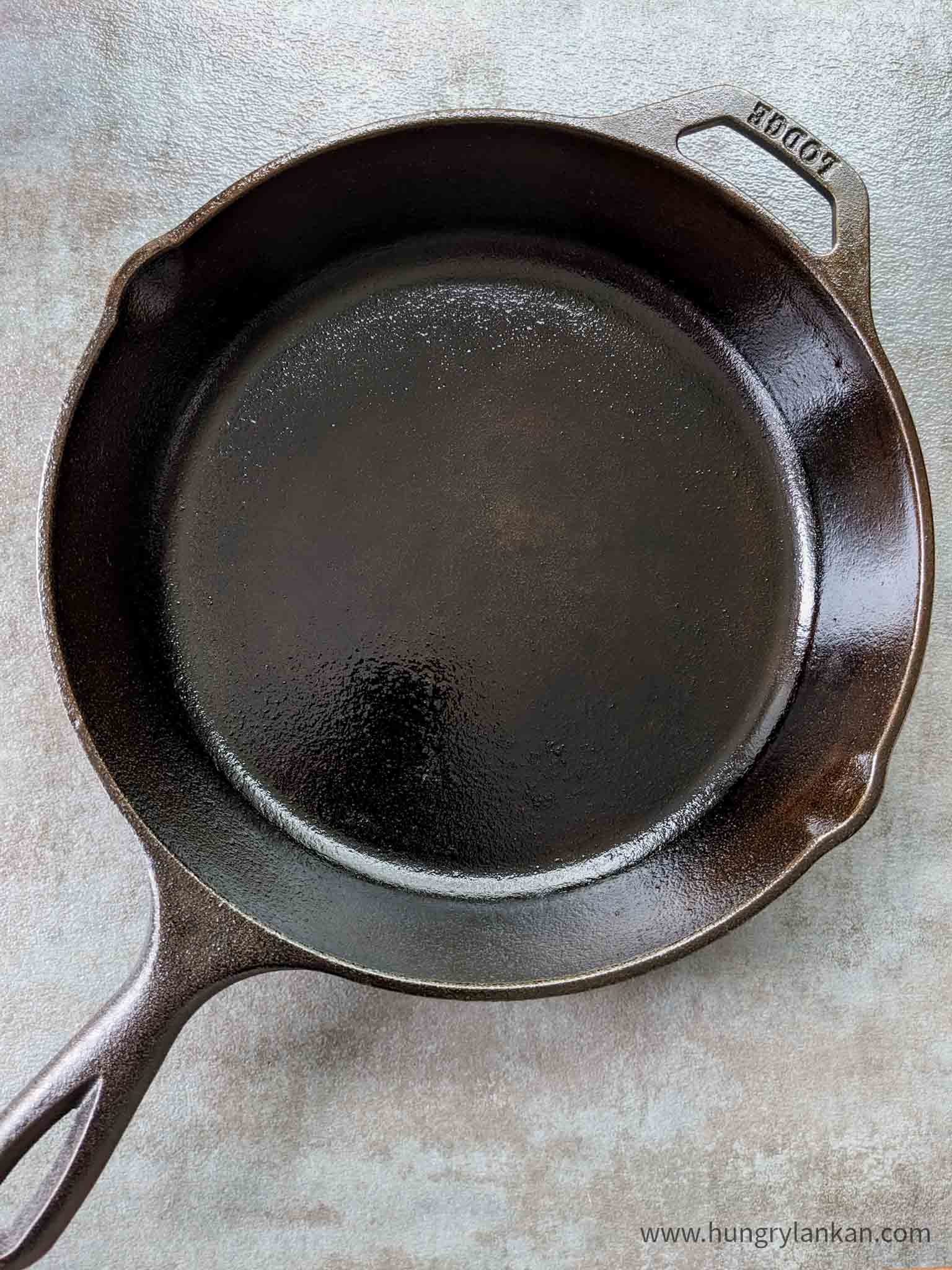 Seasoning a Cast Iron skillet StepbyStep instructions Hungry Lankan