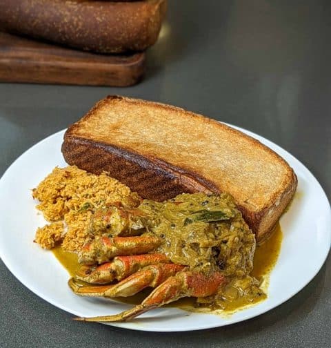 Sri Lankan whole wheat roast paan/bread/thati paan