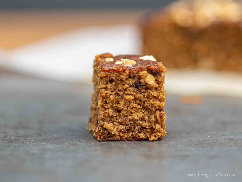 Sri Lankan Pol Cake, Sri Lankan coconut cake