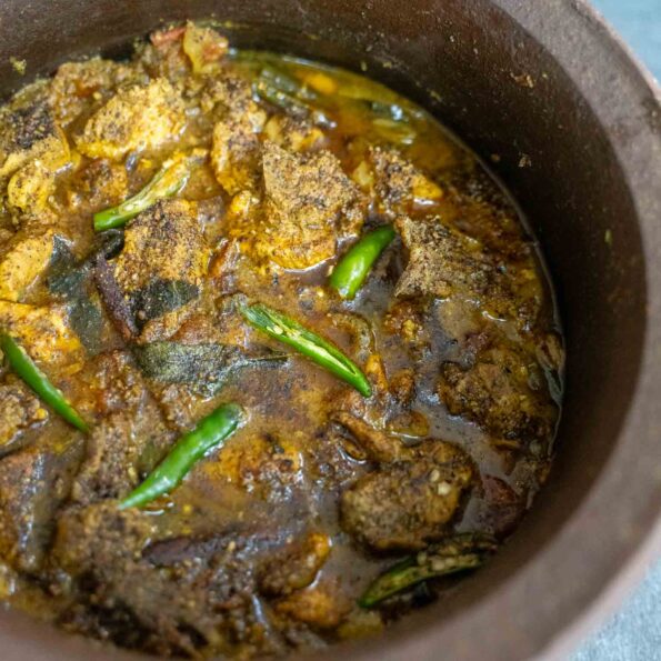 Black pepper chicken curry