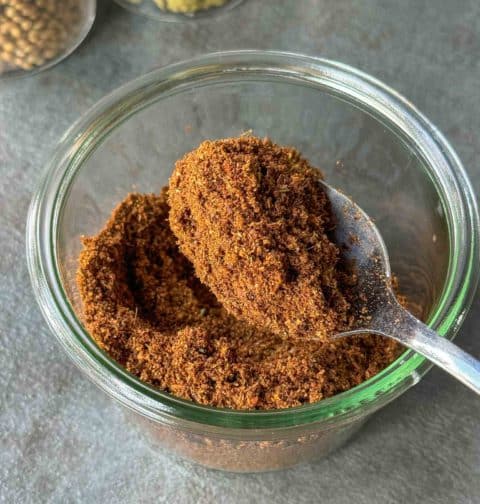 All purpose Sri Lankan meat chicken curry powder