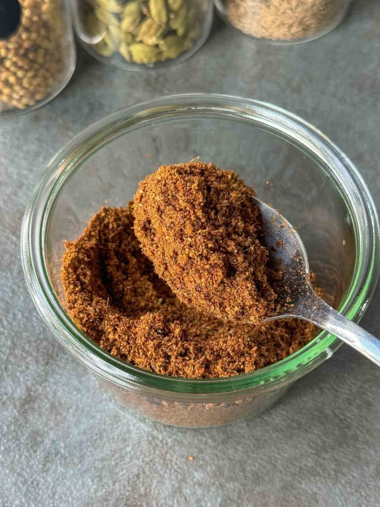 All purpose Sri Lankan meat chicken curry powder