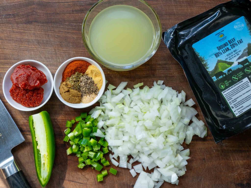 ingredients to make beef filling for tacos