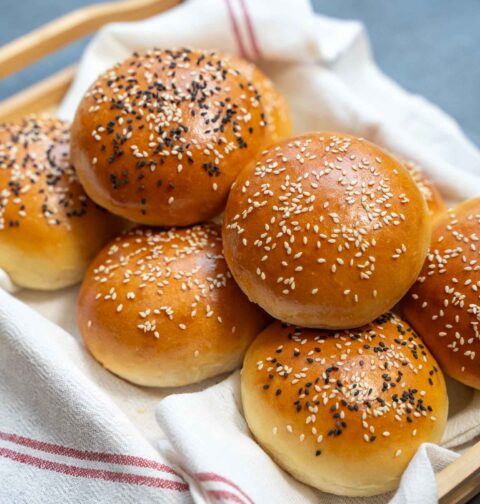 Homemade Hamburger Burger Buns recipe